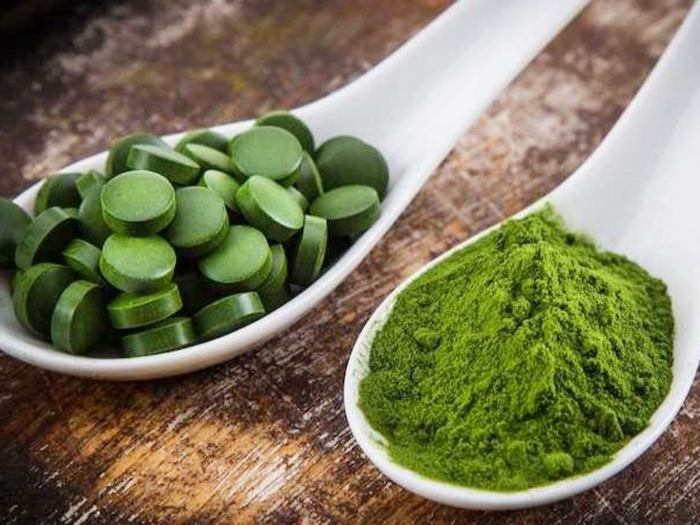 Hỏi đáp: Người huyết áp cao có uống được tảo xoắn không?